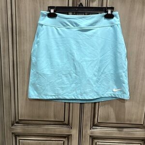 NIKEGOLF Women's DRI-FIT Skort